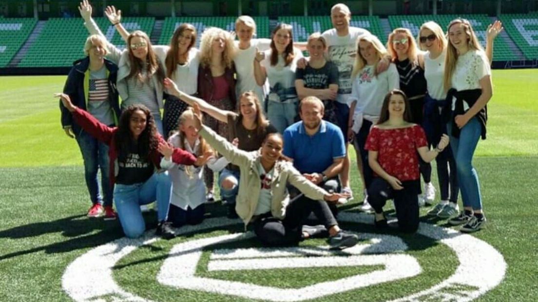 Melissa mocht met de meiden uit Liverpool naar FC Groningen