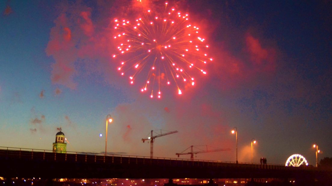 Vuurwerk boven Deventer