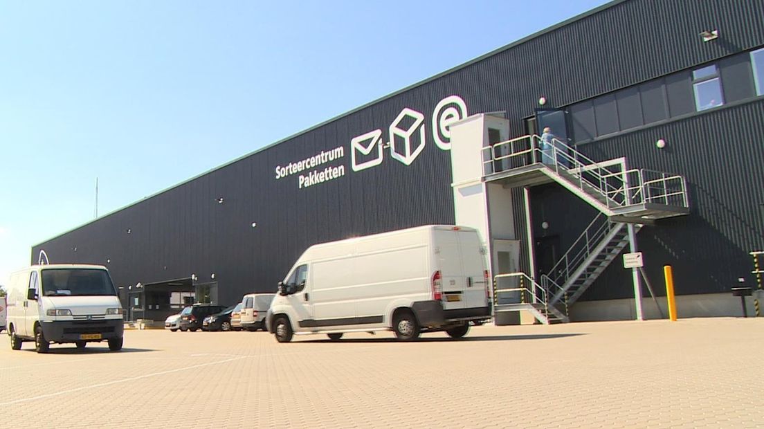 Postsorteercentrum PostNL in Zwolle