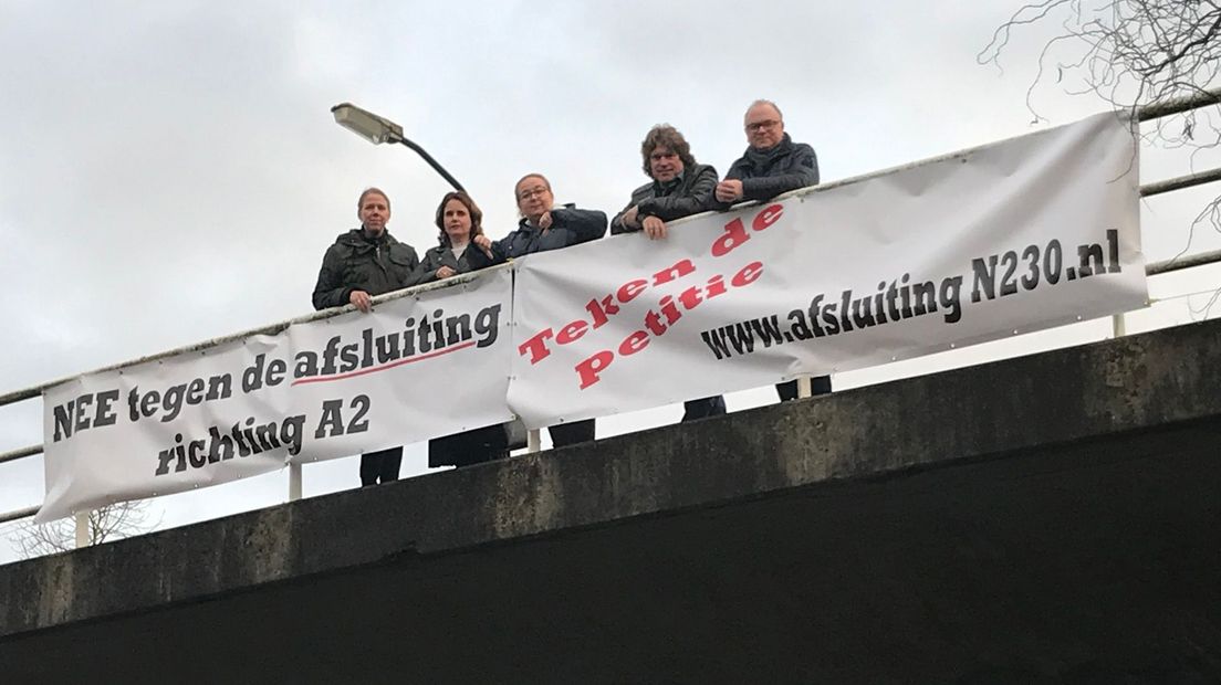 Bewoners willen met een petitie de toerit naar de Zuilense Ring open houden