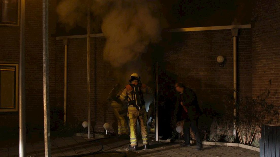 Schuur in Zwolle zwaarbeschadigd door brand