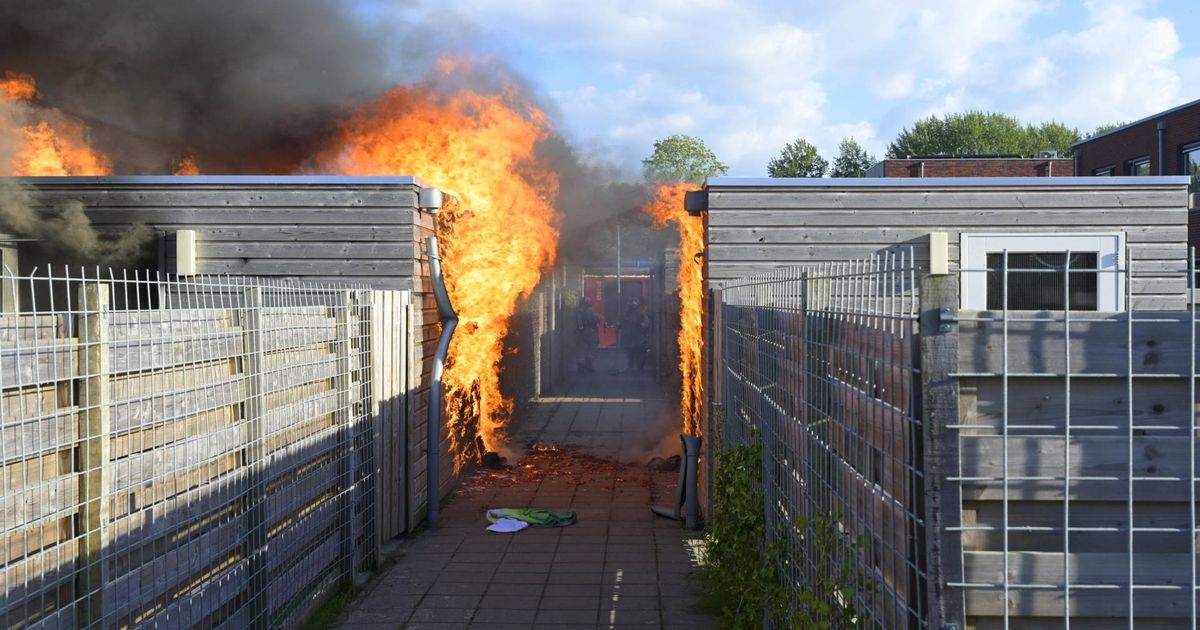 News 112 Wednesday, August 7: Barns on fire in Delfzijl • Car crashes into guard rail on A28 near Haren