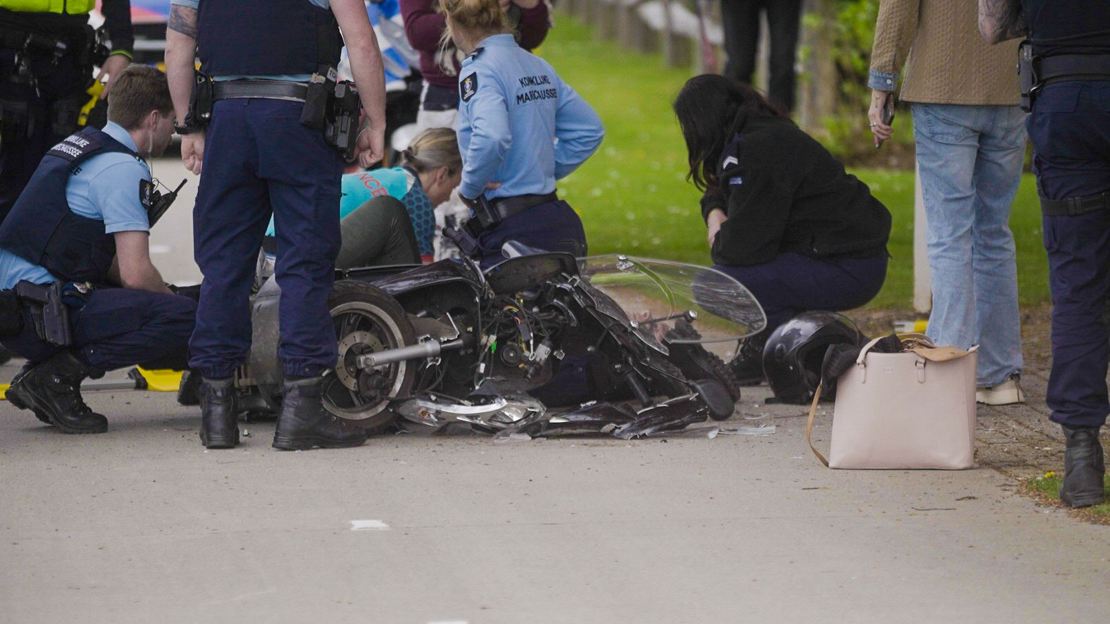 Scooterrijder gewond na ongeval ter hoogte van Maastricht Aachen Airport.