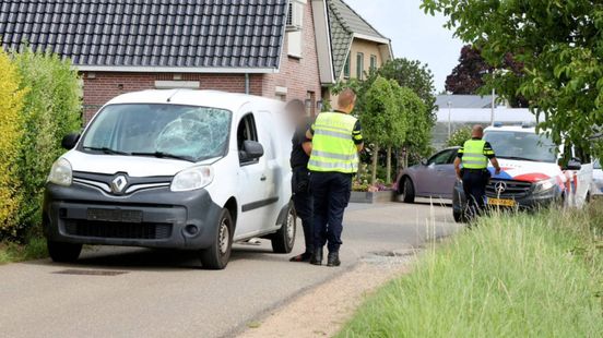 1600 kilo coke onderschept na aanhouding • twee personen opgepakt na ongeluk. 1600 kilo coke onderschept na aanhouding • twee personen opgepakt na ongeluk.