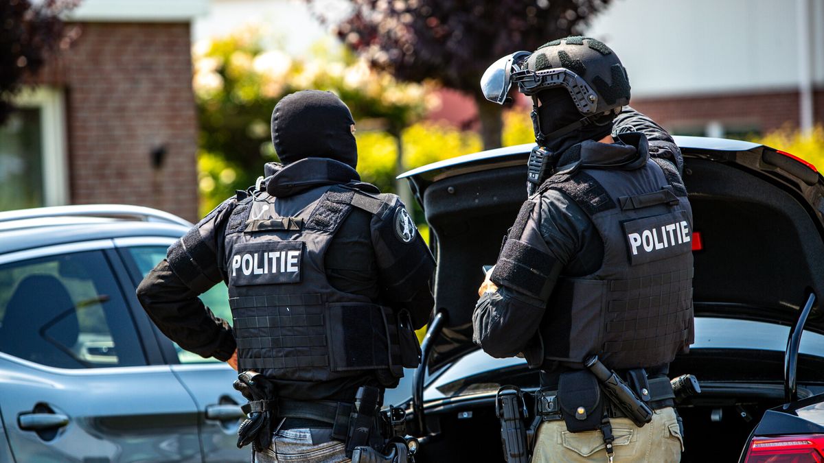 Politie valt huis binnen vanwege verwarde man