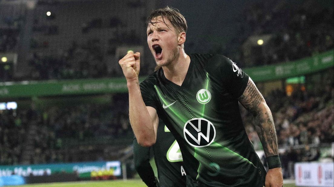 Wout Weghorst in het shirt van VfL Wolfsburg