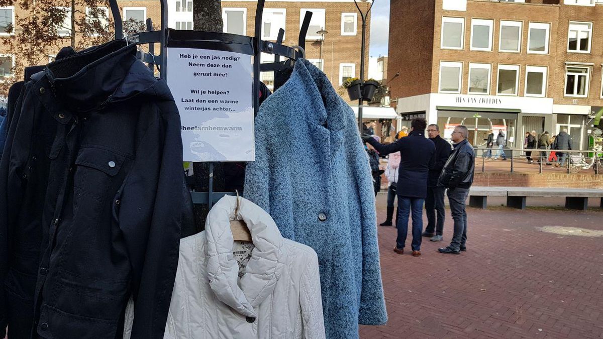 Iedereen in Arnhem verdient een warme jas - Omroep Gelderland