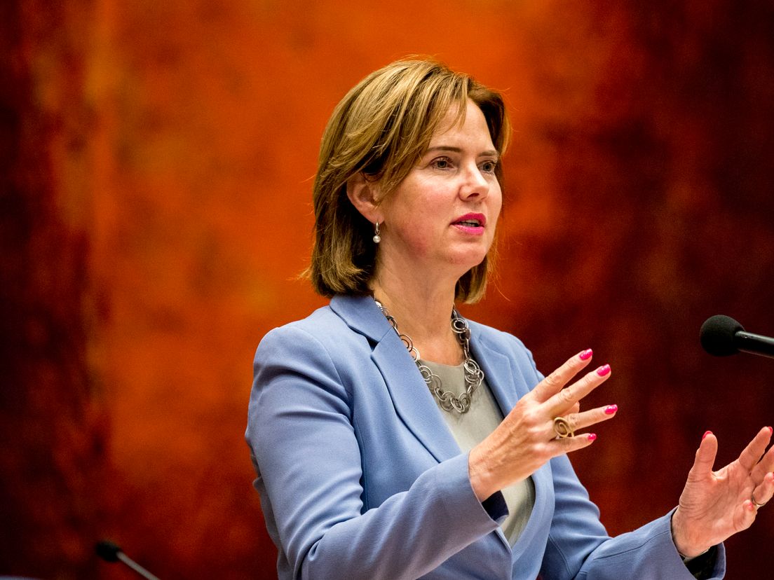 Cora van Nieuwenhuizen tijdens een debat in de Tweede Kamer.