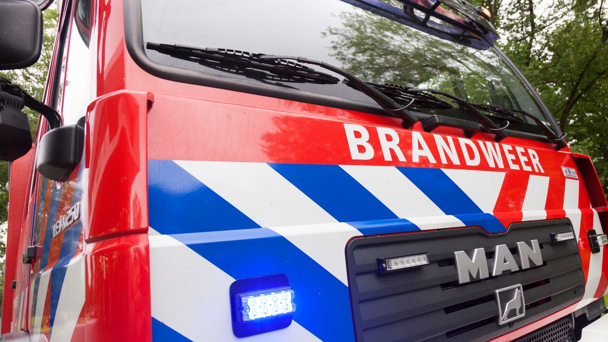 Ongeluk met brommobiel bij Drachtstercompagnie | Brandweer in actie voor 'flitsen' boven spoor bij W