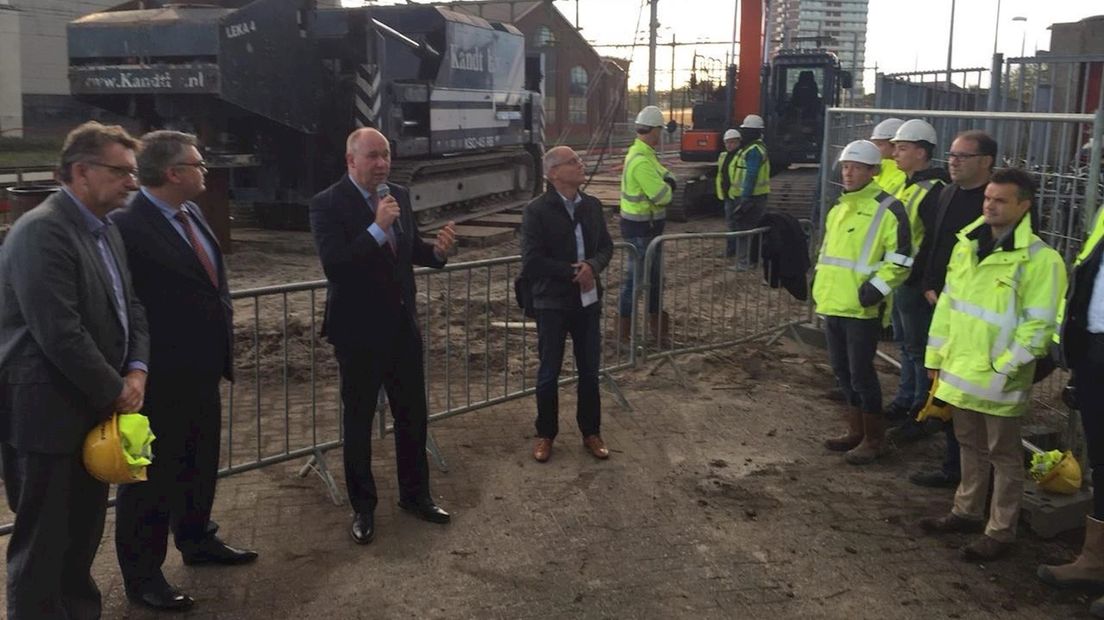 Bouw busbrug Zwolle begonnen