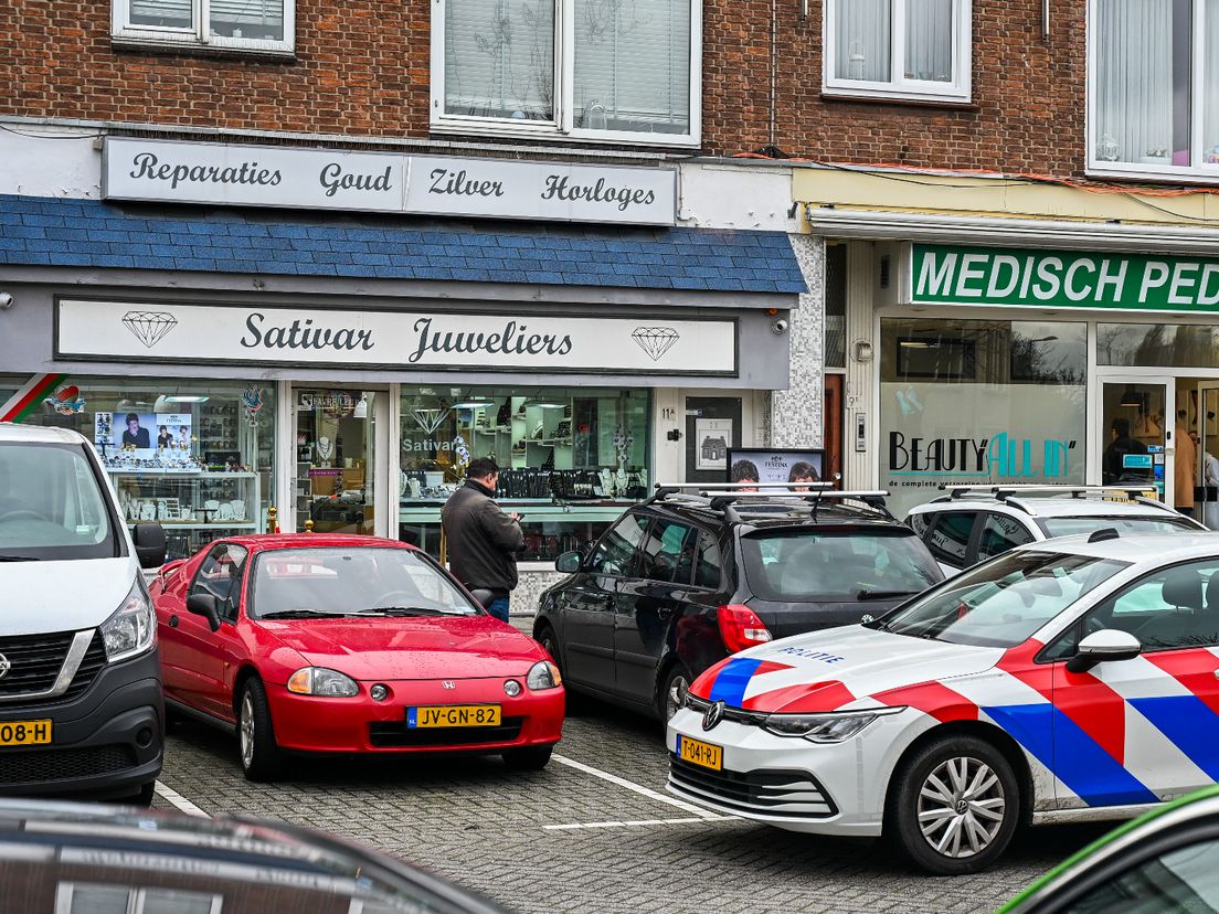 Een mislukte overval op een juwelier in Rotterdam-Overschie