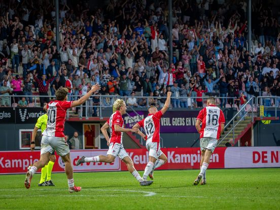 Van Dam looft instelling ploeg en twijfelt over invulling vrije weekend: 'Misschien ga ik wel in het uitvak staan'