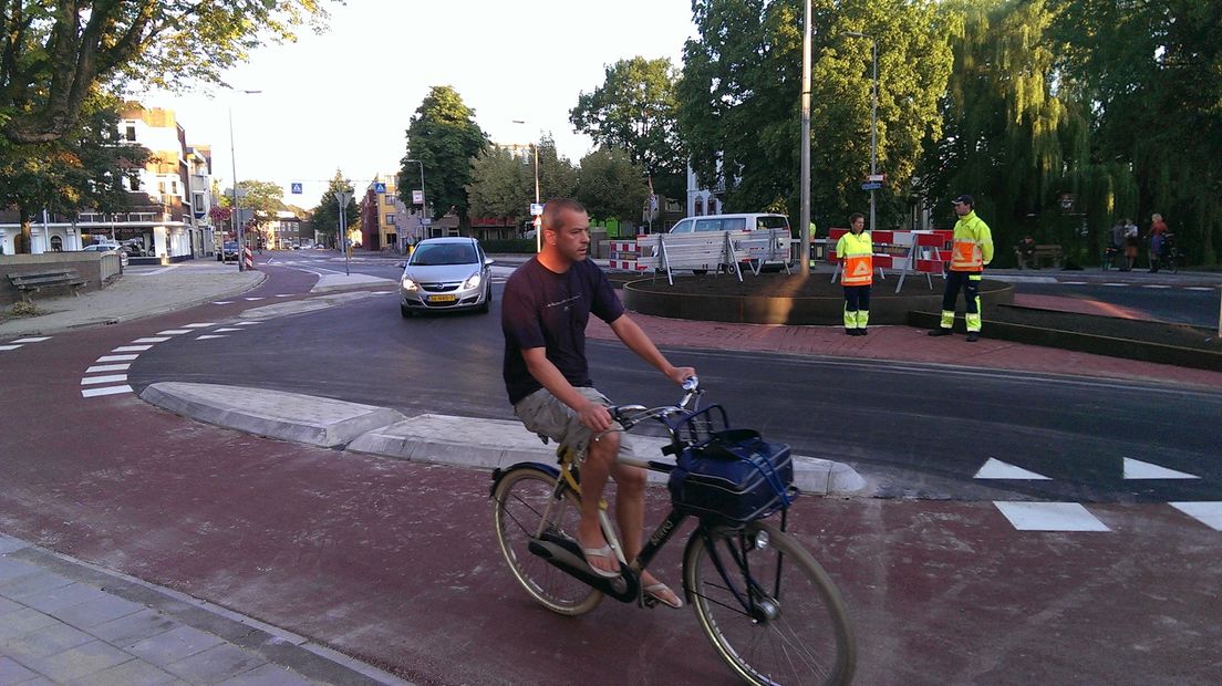 Rotonde Vechtstraat, Wipstrikkerallee en Vondelkade in Zwolle