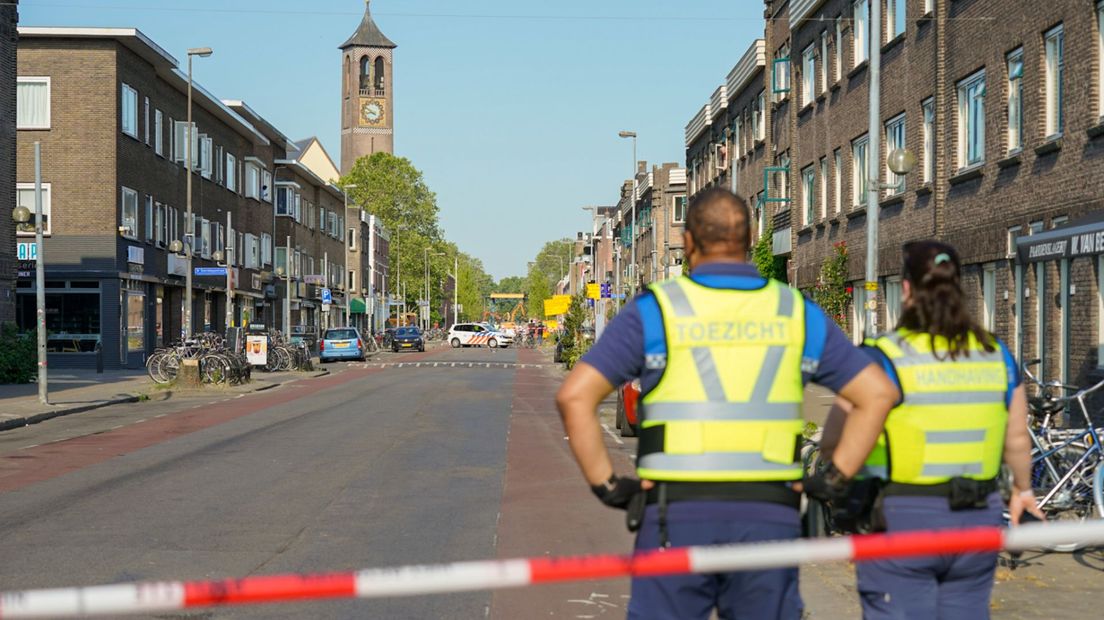 De Kanaalstraat werd afgezet na de vondst van een explosief