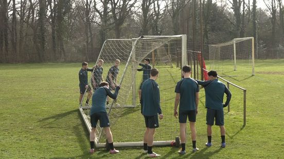 NEC kan half miljoen verdienen • De Graafschap compleet voor derby