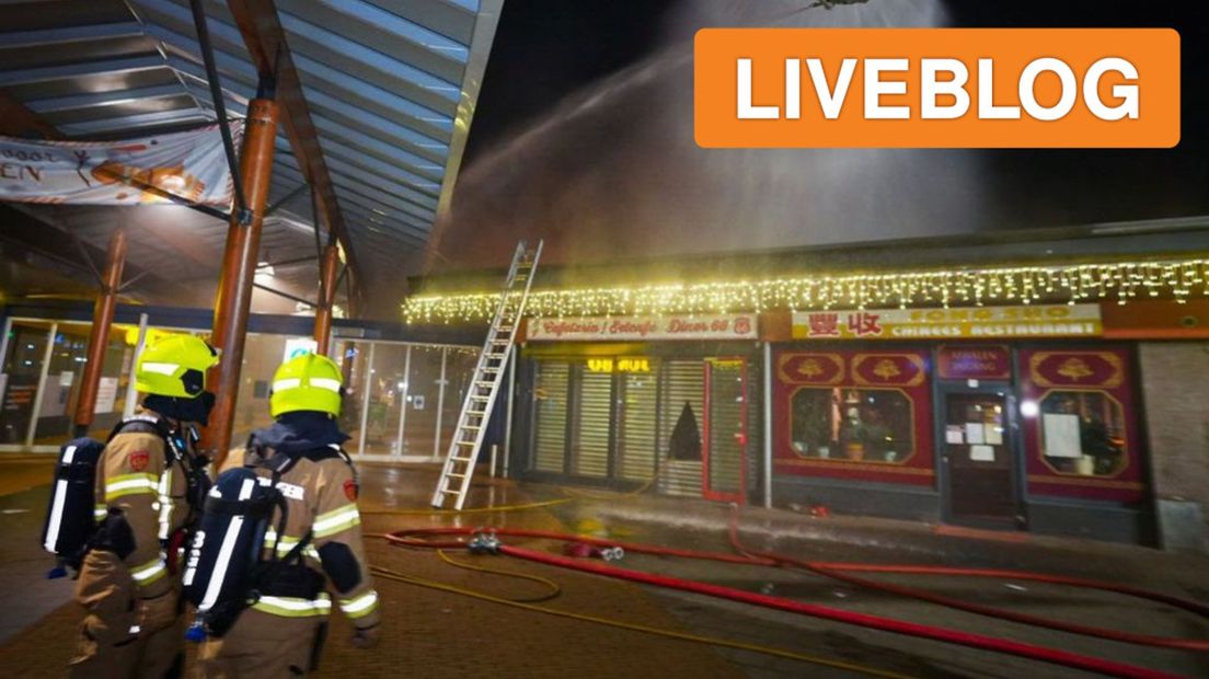 De brand in het winkelcentrum ontstond in een cafetaria.