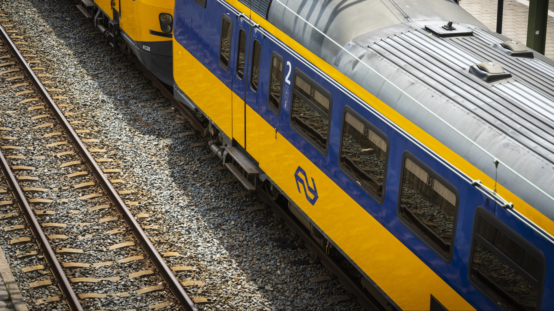 Man Plotseling Op Spoor Geduwd Door Onbekende, Verdachte Opgepakt ...