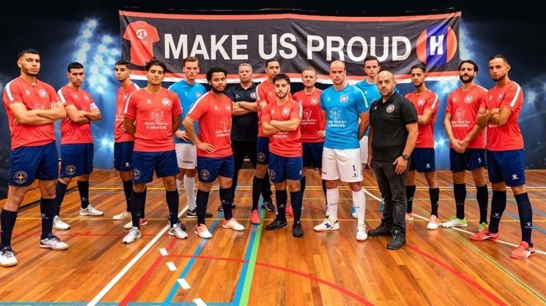 Bouzambou debuteert met klinkende zege in Futsal Champions League