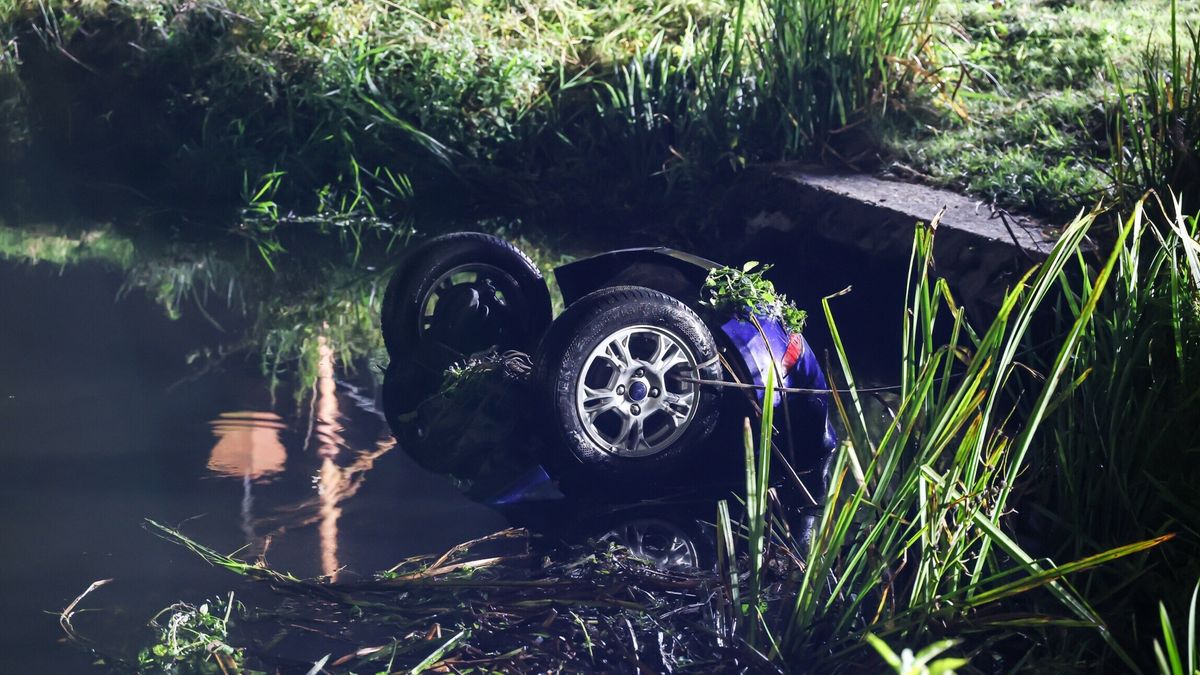 Minderjarige bestuurder veroorzaakt ongeluk in Hoornsterzwaag, bijrijder ernstig gewond