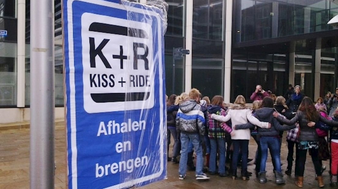 Kiss-and-ride stroken