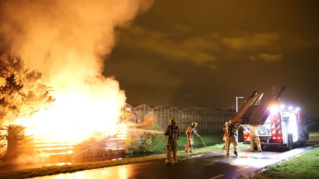 De brandweer in actie in De Lier