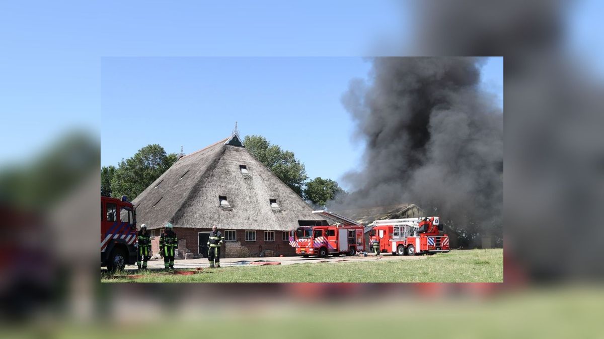 UPDATE: Grote schuurbrand in Wjelsryp lijkt onder controle
