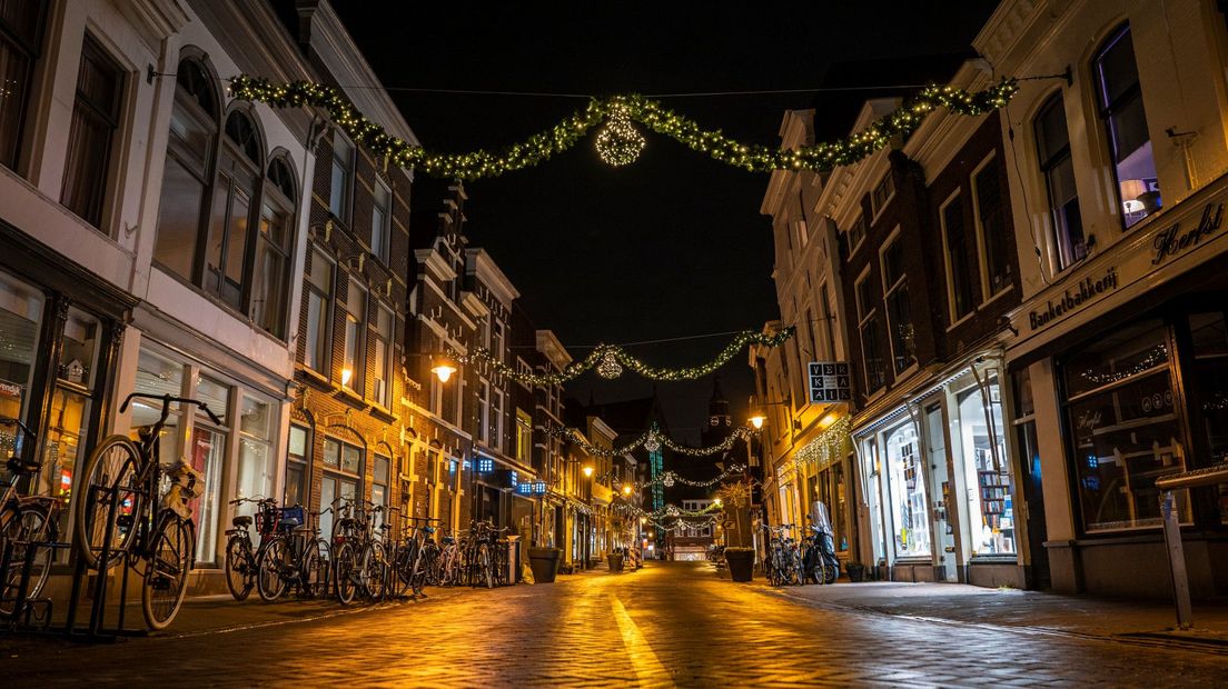 Verlaten winkelstraat in Gouda