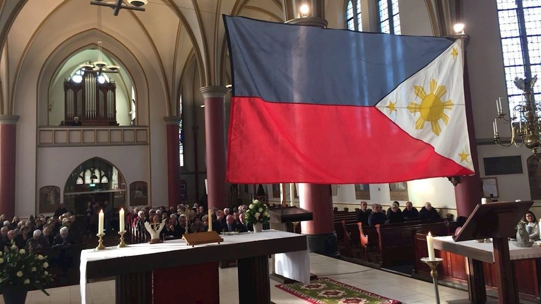 Uitvaartdienst in de H. Mariakerk in Heeten