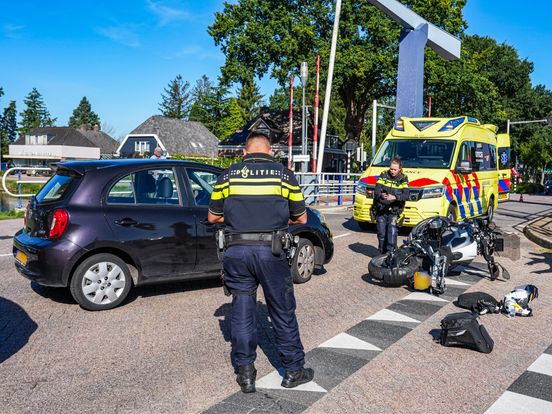 Motorrijder gewond na botsing met auto in Erica