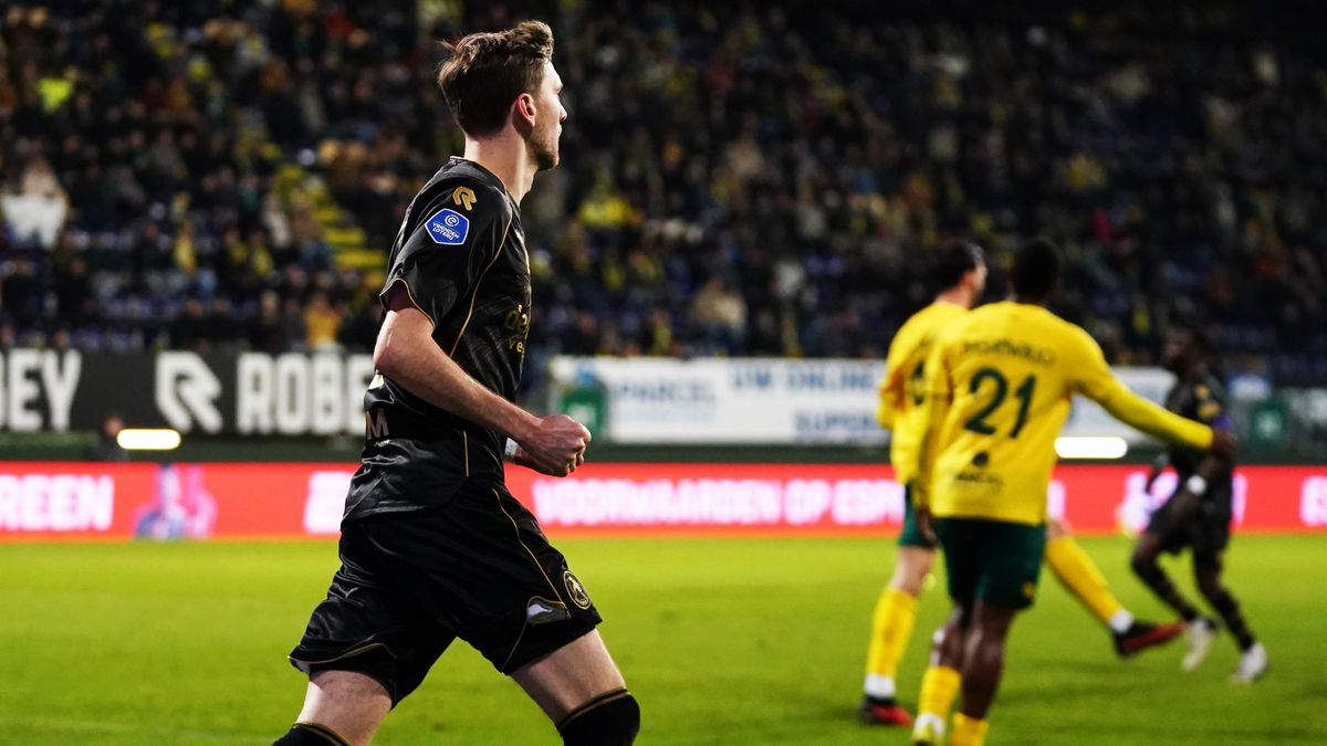 LIVE: Sparta begonnen aan 'carnavalsduel' tegen Fortuna Sittard (0-0)