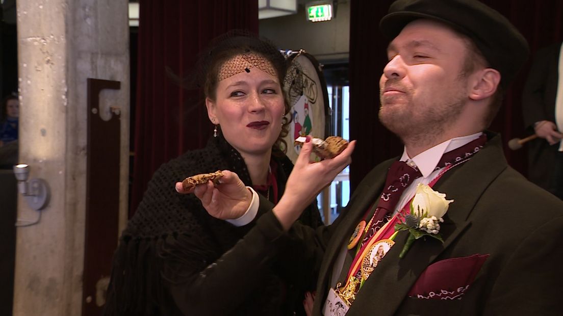 In Nijmegen vond dinsdag de traditionele boerenbruiloft plaats. De oude traditie werd in een nieuw jasje gestoken.