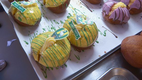 ADO-oliebollen vliegen over toonbank: 'Het is een hype geworden' Nieuws
