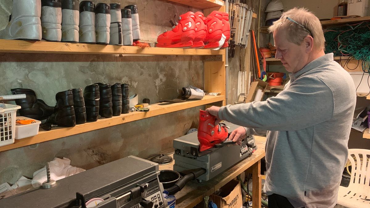 IJsverenigingen van De Knipe winnen kunstijsbaan van Omrop Fryslân