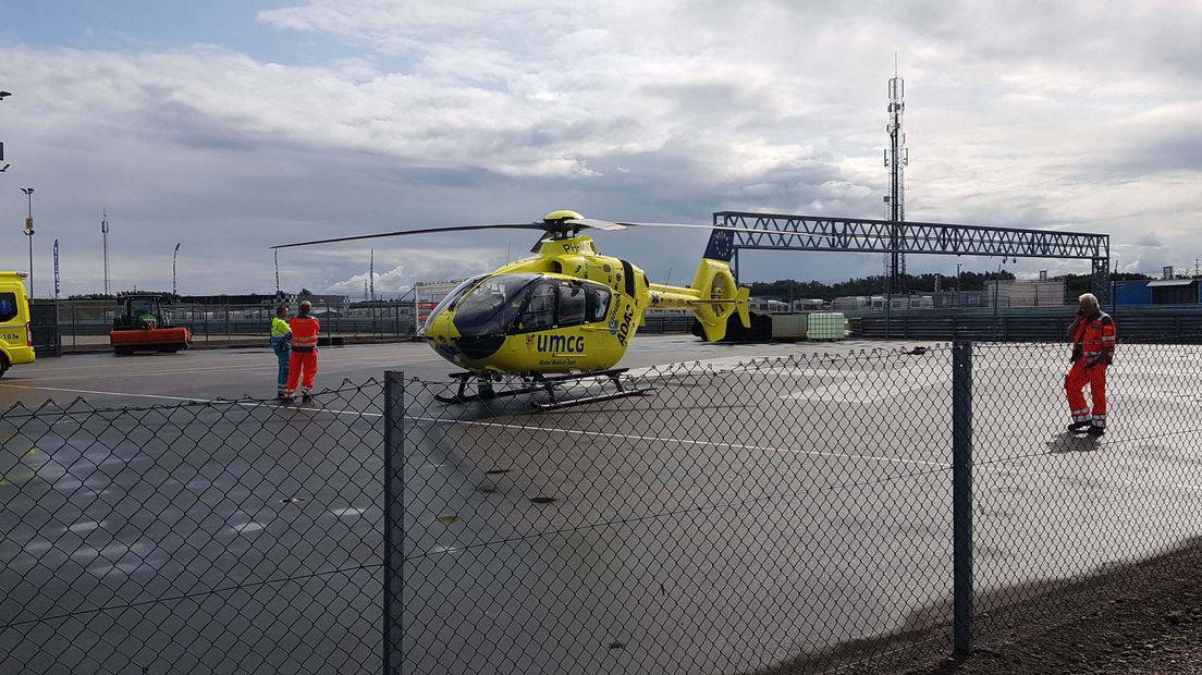 De traumahelikopter is geland bij het TT Circuit (Rechten: RTV Drenthe/Persbureau Meter)