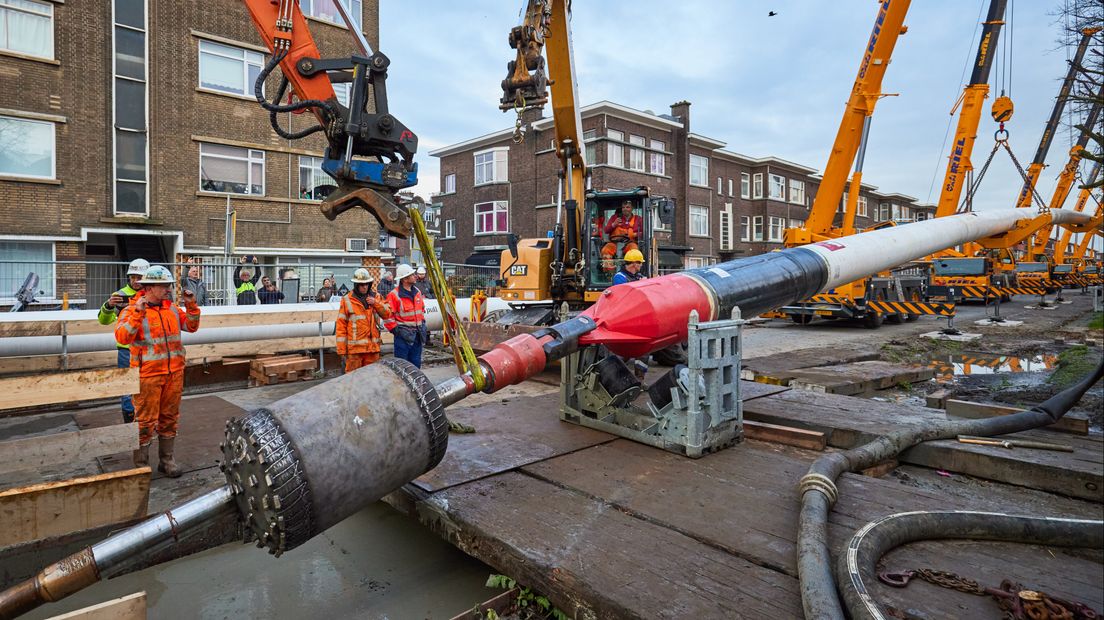 Kilometers pijp gaan de komende tijd de grond in