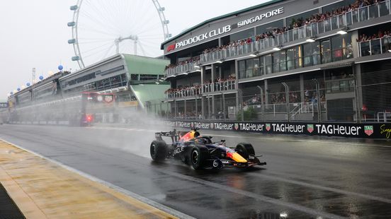 Spetterende sprintrace in Singapore: Max Verstappen wint opnieuw Nieuws