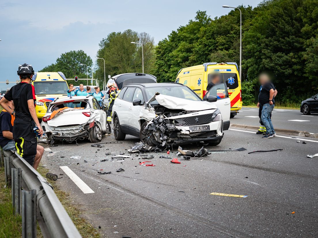 Het ongeluk zorgde voor een ravage.