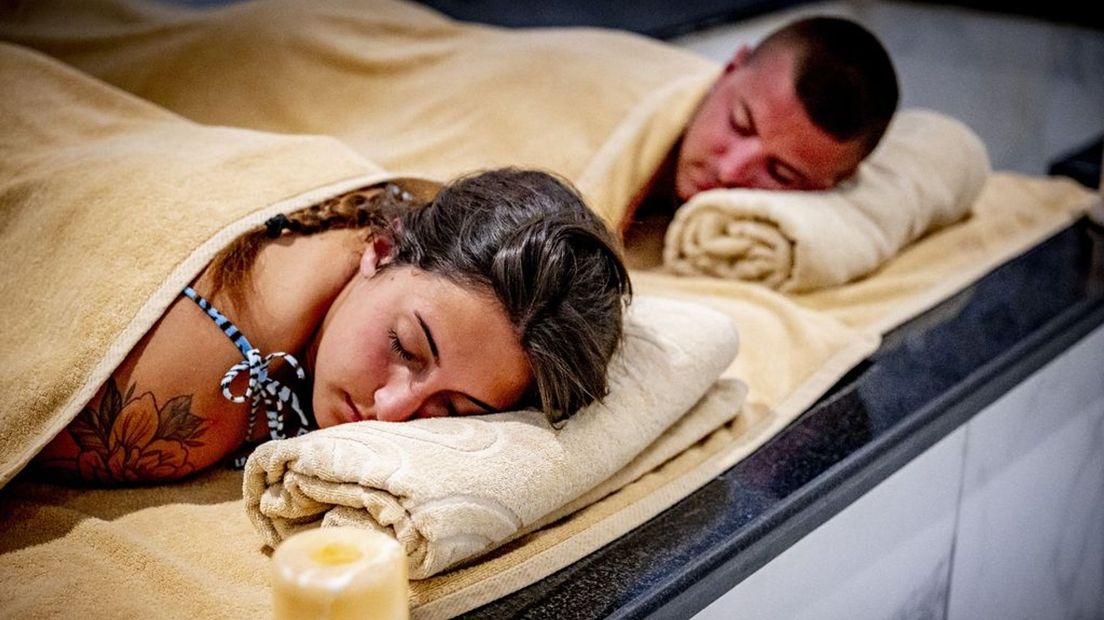 De sauna in Nijmegen moet gedwongen stoppen.