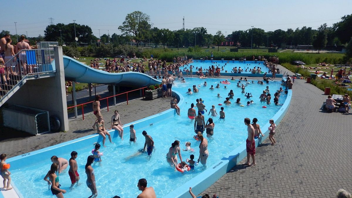 Zwembad Aquadrome sluit zomervakantie af met bezoekersrecord - Oost