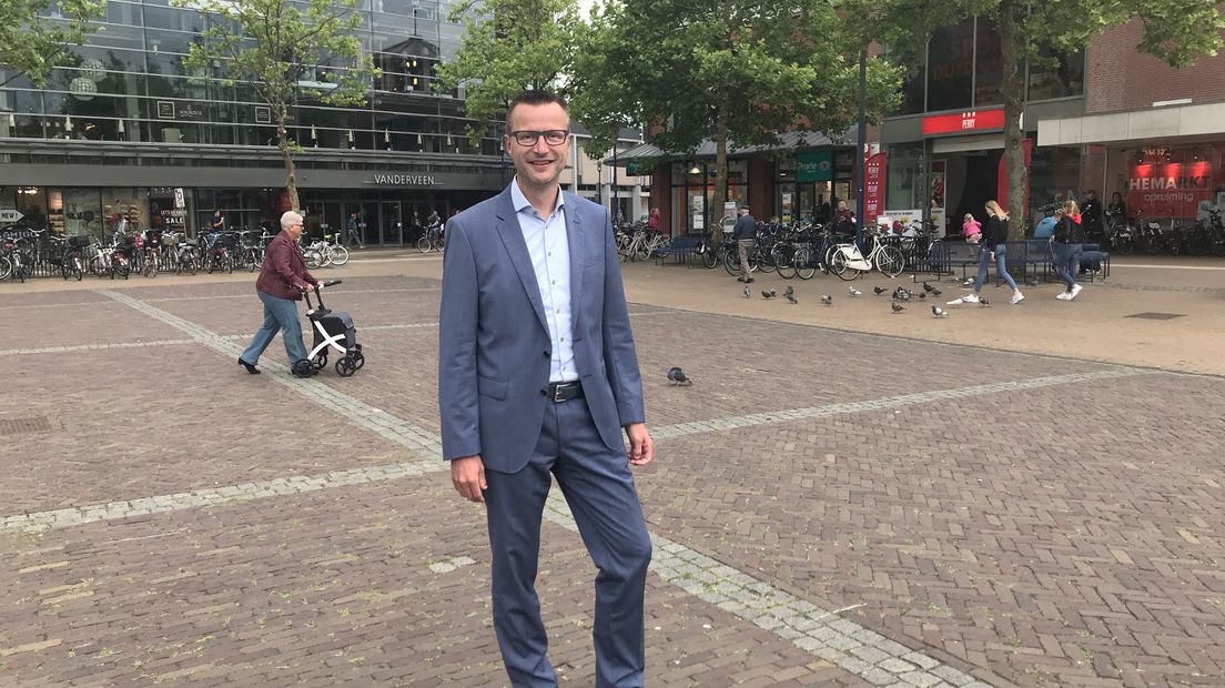 Wethouder Roald Leemrijse wil volgend najaar aan de slag met het Koopmansplein in Assen (Rechten: Margriet Benak / RTV Drenthe)