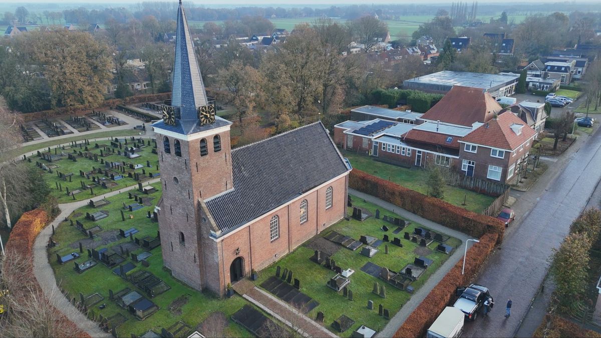 Eeuwenoude altaarsteen die ooit diende als urinoir terug in Langezwaag: 