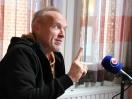 Stef Bos bliid mei Fryske ferzjes fan syn ferskes: "Deze taal heeft een oerkracht"