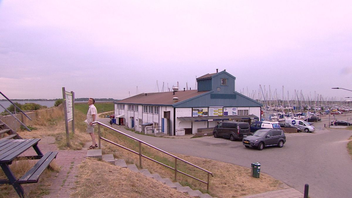 Schouwen-Duiveland wil vluchtelingen opvangen in oud-duikhotel in Scharendijke