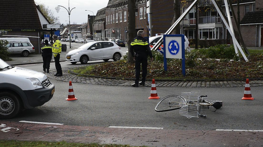 Een fietser raakte gewond (Rechten: Persbureau Meter)