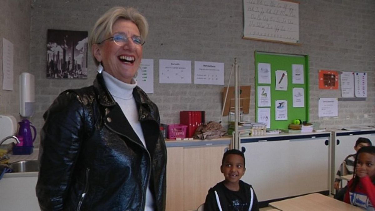 Wie stopte de pepernoot in de band van Zwarte Piet? - RTV Noord