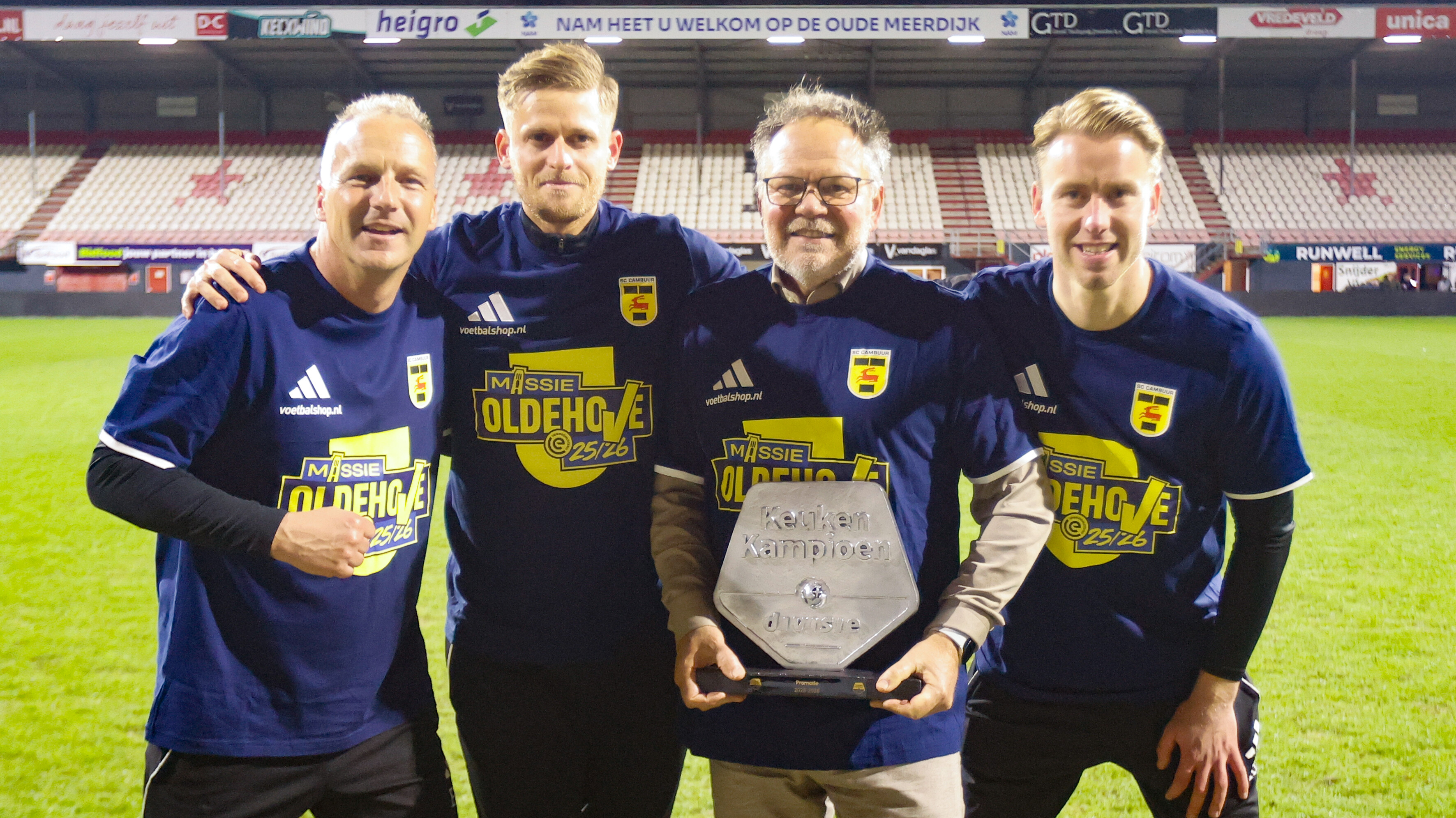 De technyske stêf fan Cambuur: Edwin de Graaf, Timo Plattel, Henk de Jong, Rik Reinsma