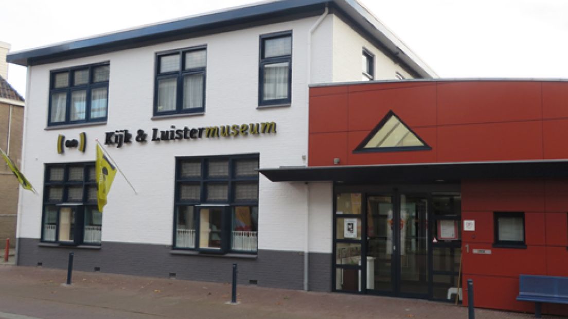 Jubilerend Kijk-en Luistermuseum presenteert boek