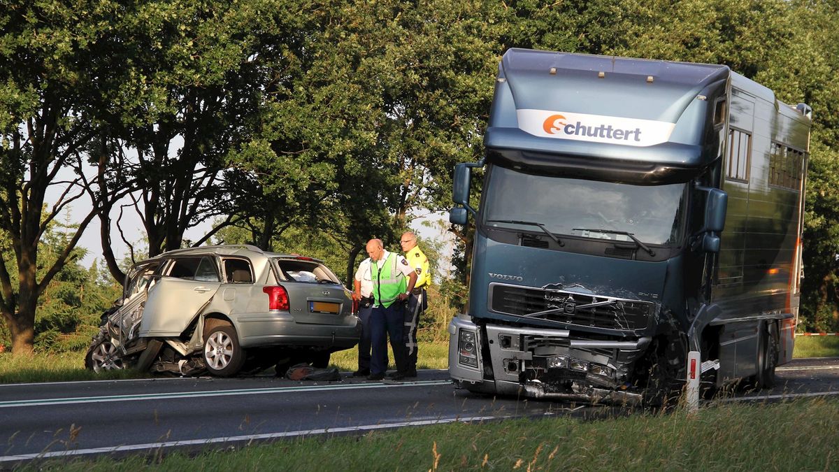 Bestuurder omgekomen bij ernstig ongeluk N36 Beerzerveld