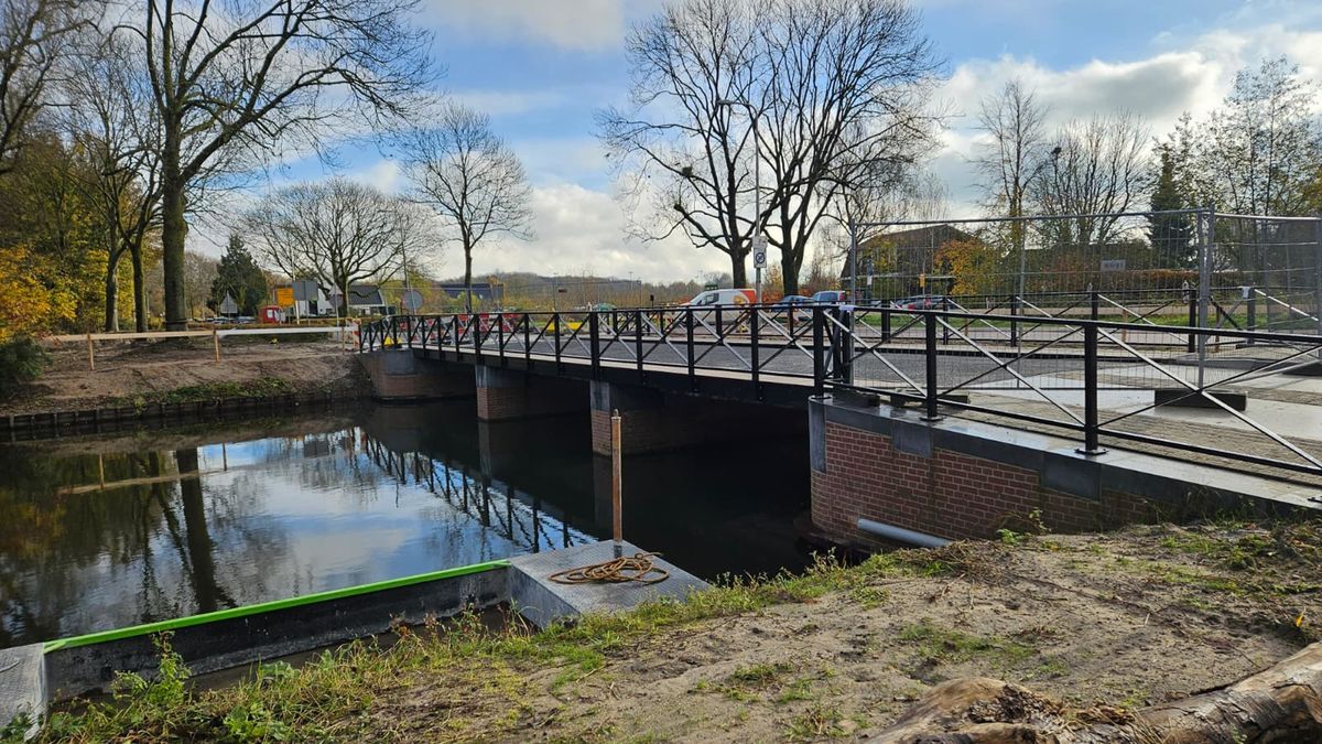 Damsluisbrug in Utrecht klaar: Koningsweg weer toegankelijk voor auto's