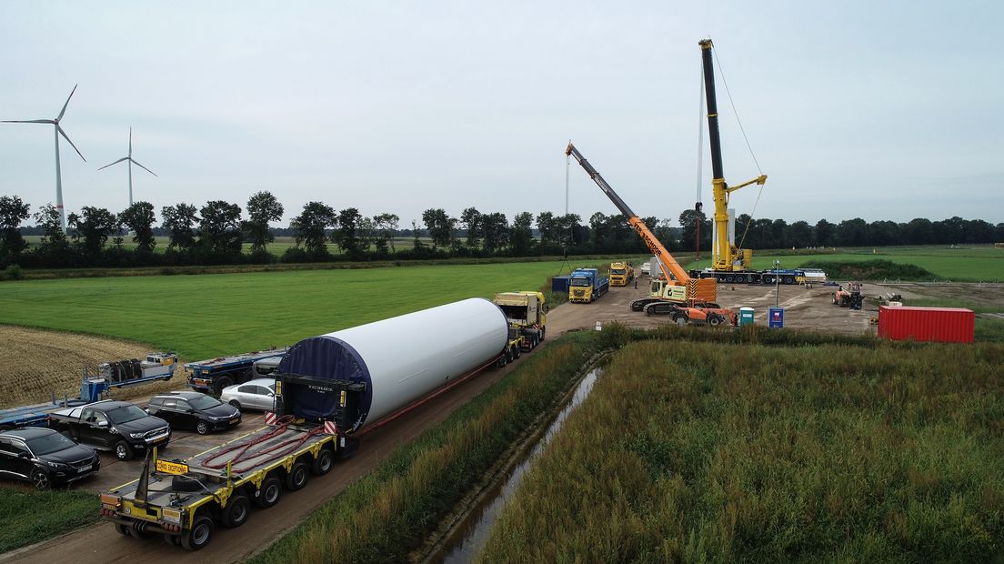 Foto Pure Energie. Transport mastonderdelen ander windpark